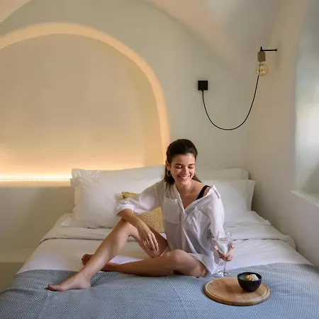 Potamos Luxury House, Private Pool, Santorini Vila