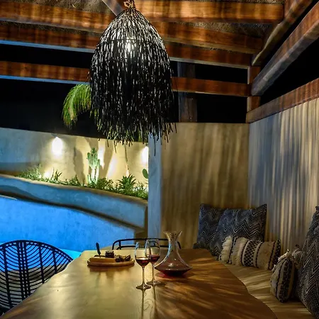 Potamos Luxury House, Private Pool, Santorini