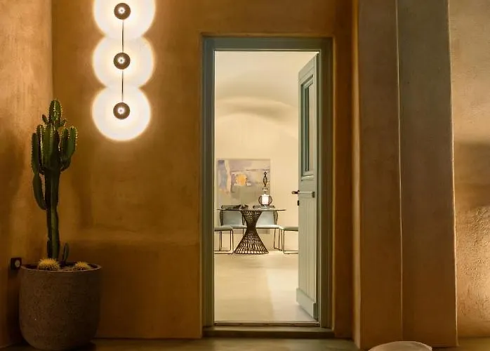 Potamos Luxury House, Private Pool, Santorini