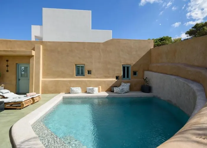 Potamos Luxury House, Private Pool, Santorini