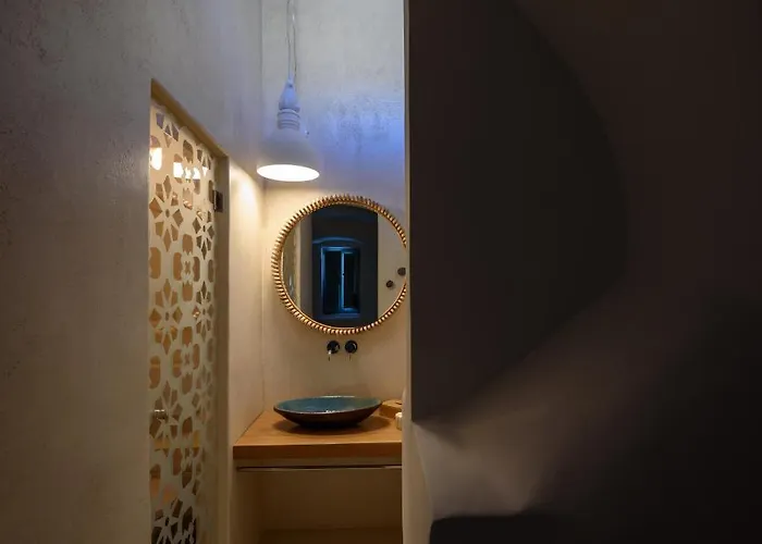 Potamos Luxury House, Private Pool, Santorini