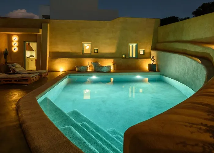 Potamos Luxury House, Private Pool, Santorini