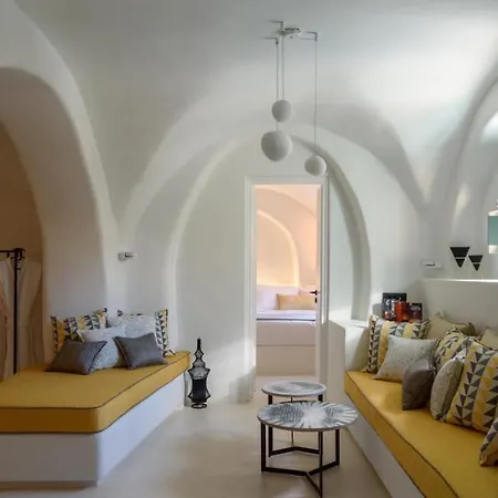 Potamos Luxury House, Private Pool, Santorini فيلة
