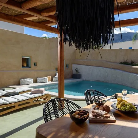 Potamos Luxury House, Private Pool, Santorini