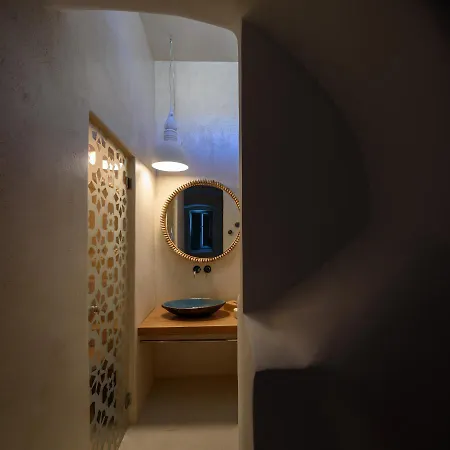 Potamos Luxury House, Private Pool, Santorini