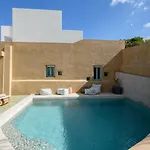 Potamos Luxury House, Private Pool, Santorini